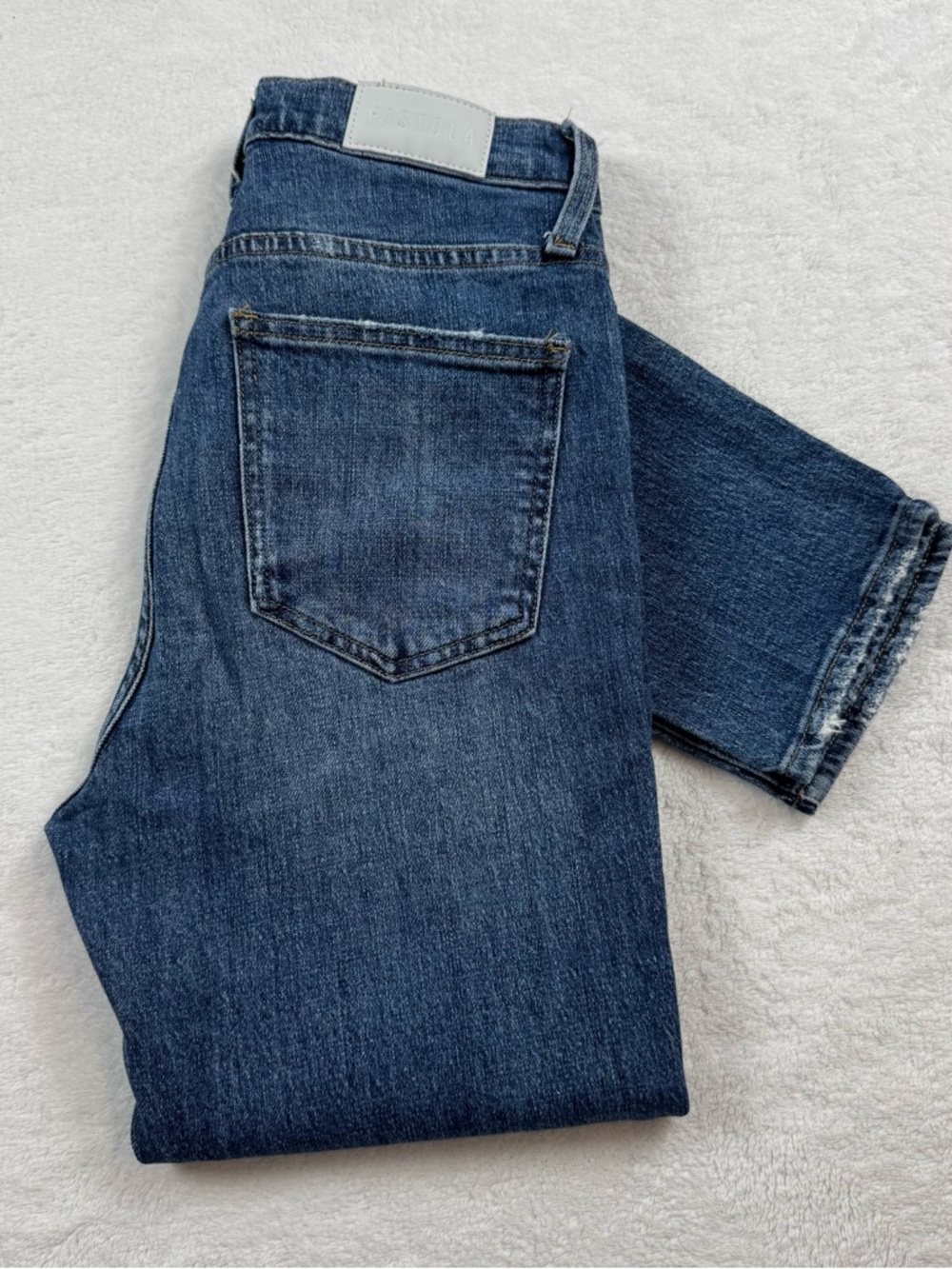 Pistola cara jeans women’s size 26 blue distressed high rise actual size 27X28